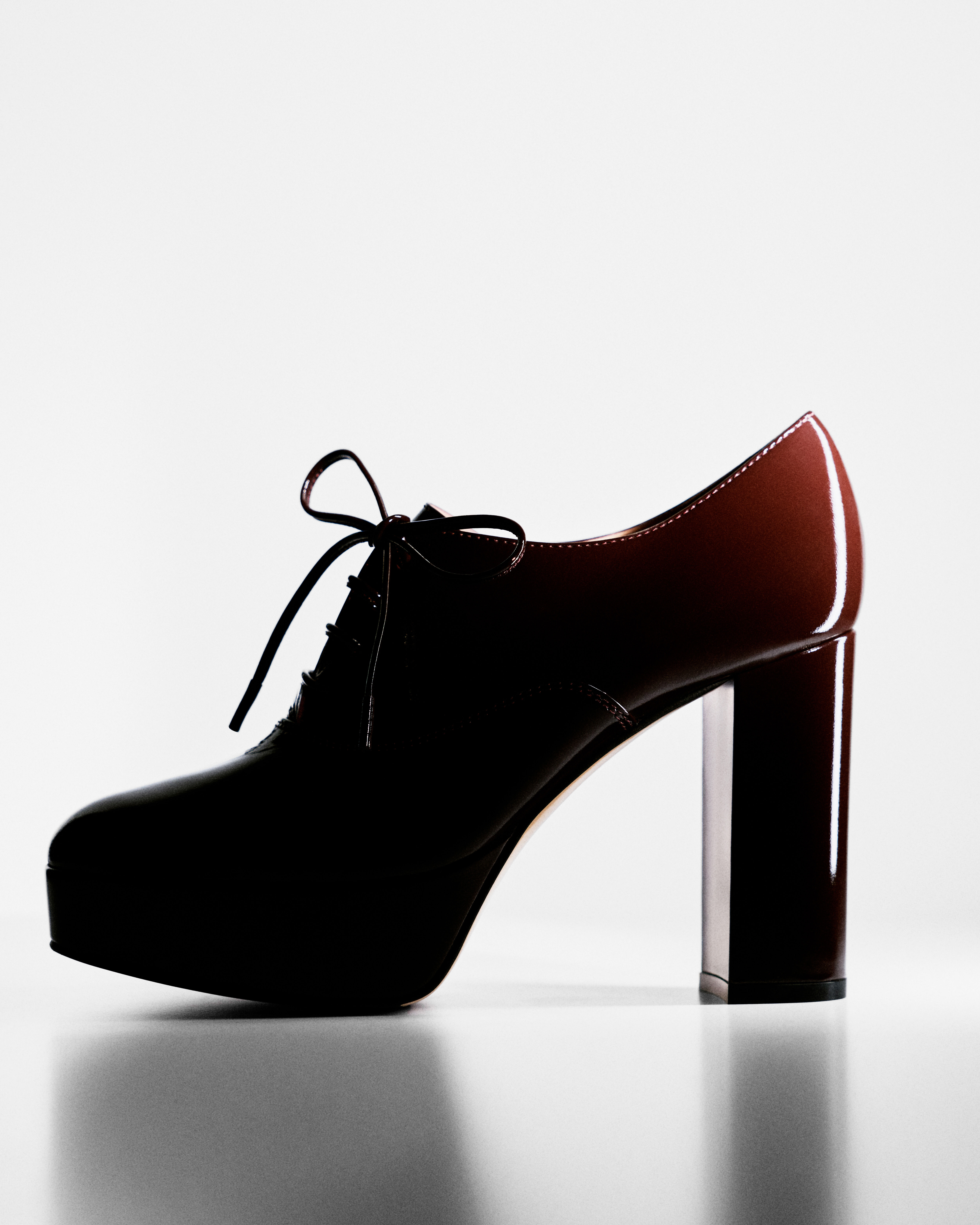 Gianvito Rossi 公式サイト