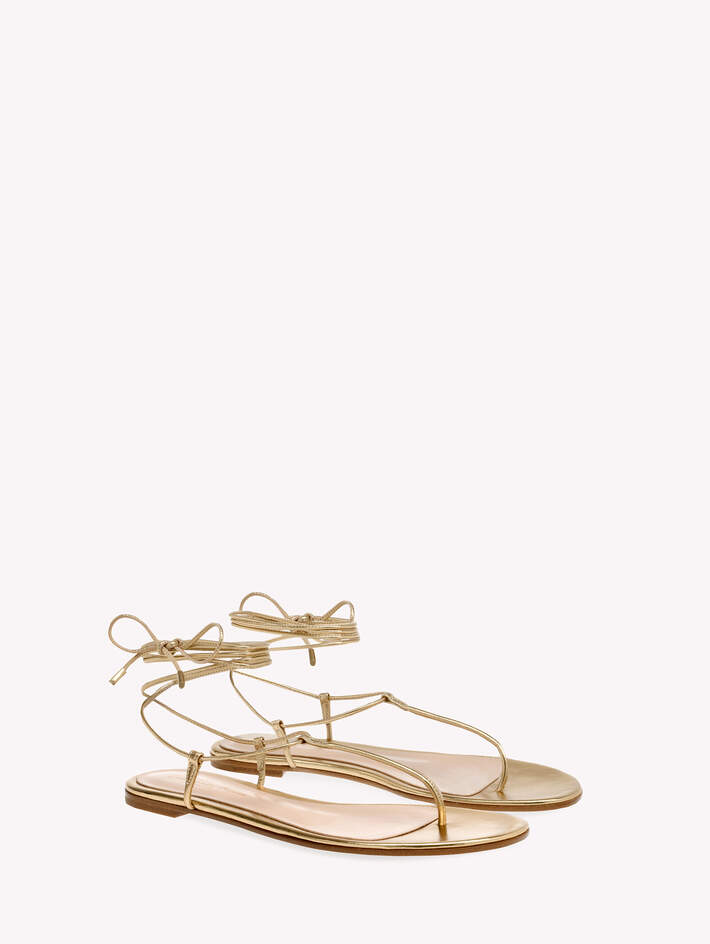 GWYNETH FLAT image number 2