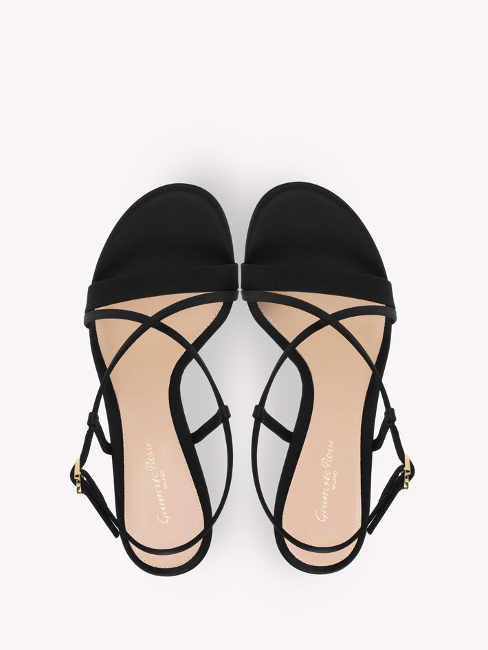 LARISSE image number 3