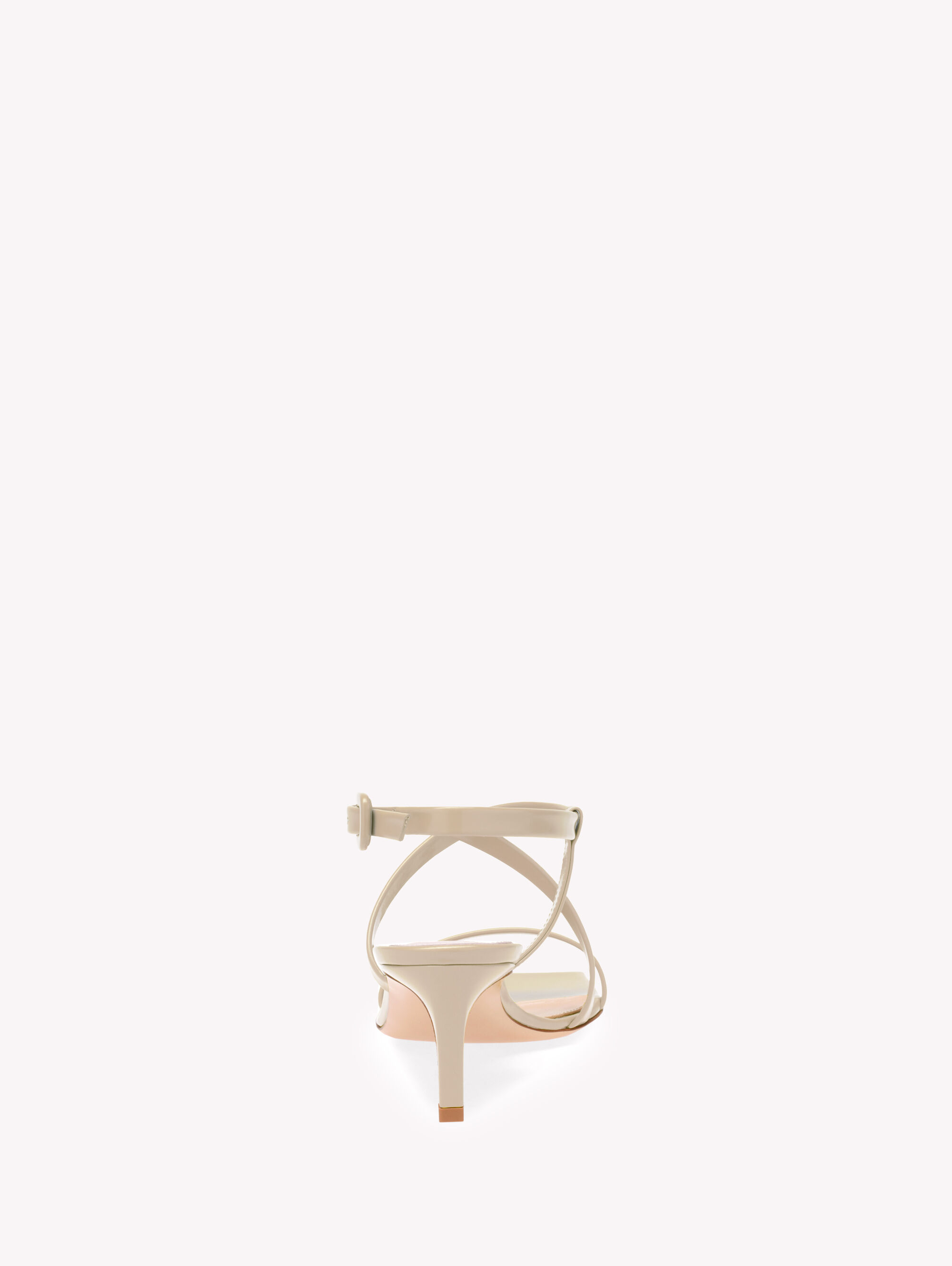 【Gianvito Rossi】LINDSAY SANDAL キトゥンヒール サンダル Gianvito Rossi Lindsay Sandals - Bergdorf Goodman
