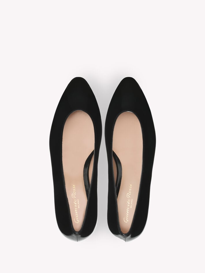AMELIA FLAT image number 3