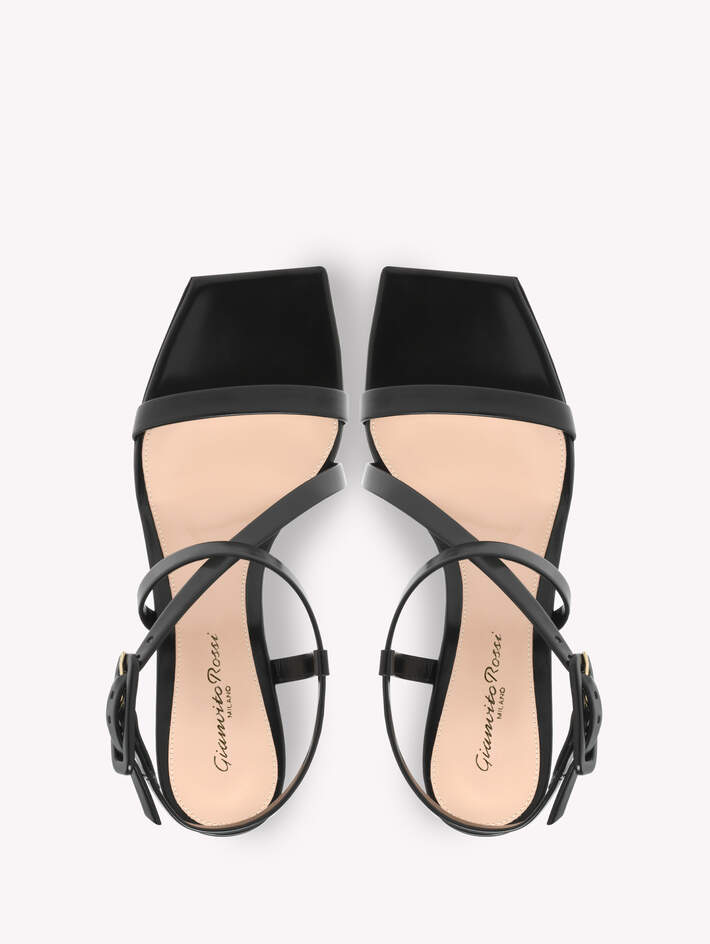 LINDSAY SANDAL