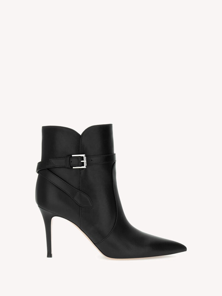 MILEY BOOTIE