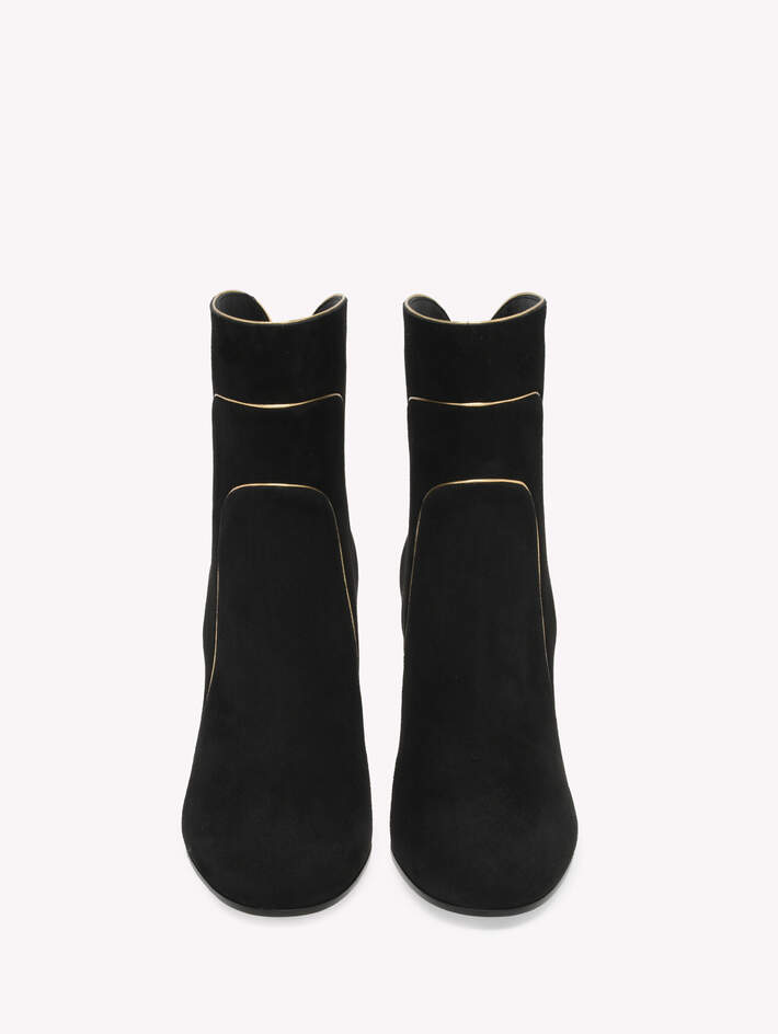 JULIETTE BOOTIE image number 3