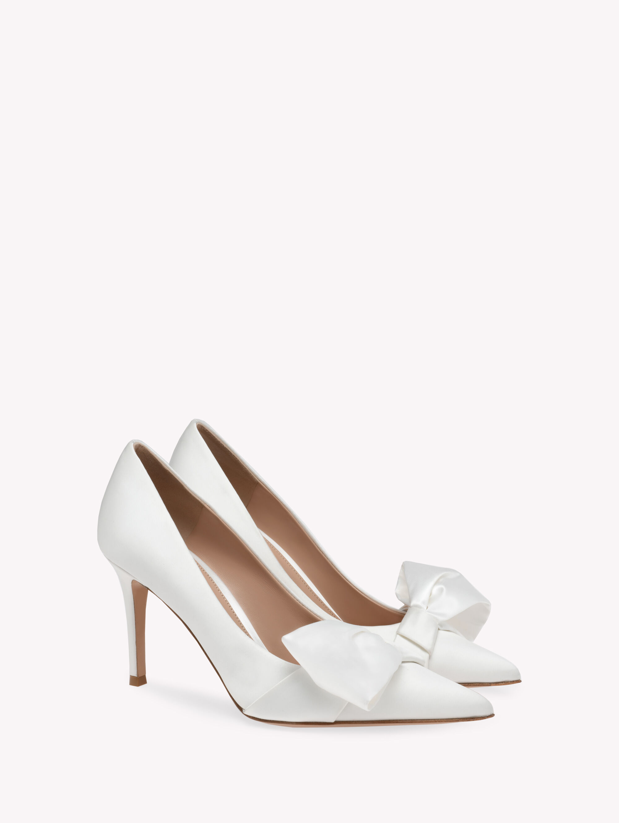 Gianvito rossi bow heels store