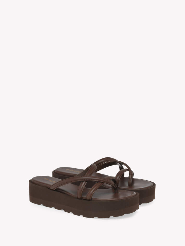 NADINA THONG image number 2