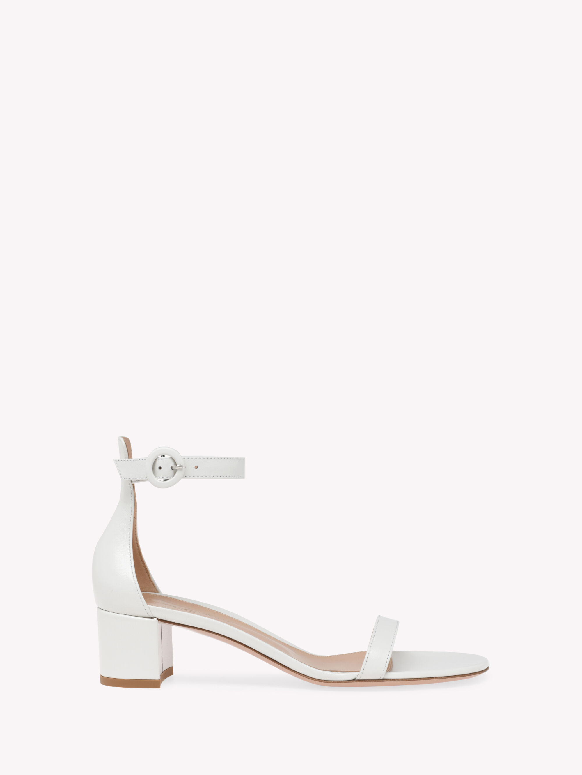 【送料&関税込】Gianvito Rossi gaeta Sandals GIANVITO ROSSI Gaeta 105 velvet sandals | NET-A-PORTER