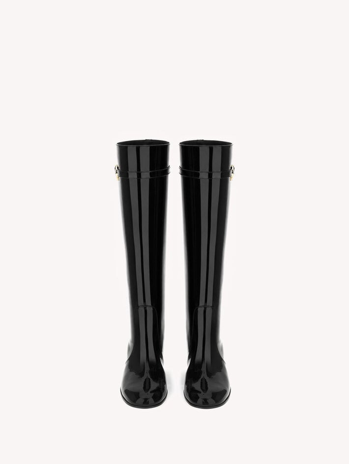 MARY BOOT