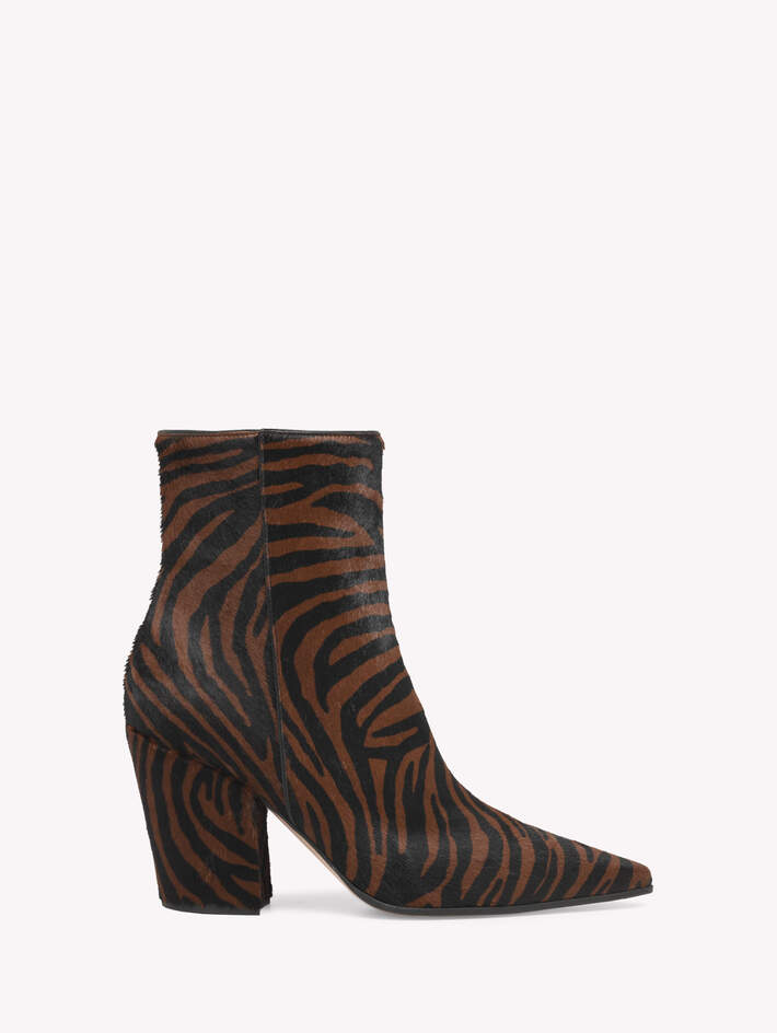 KEINNA BOOTIE