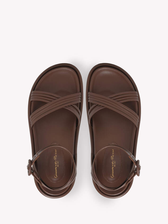 LIANNE FLAT Bildnummer 3