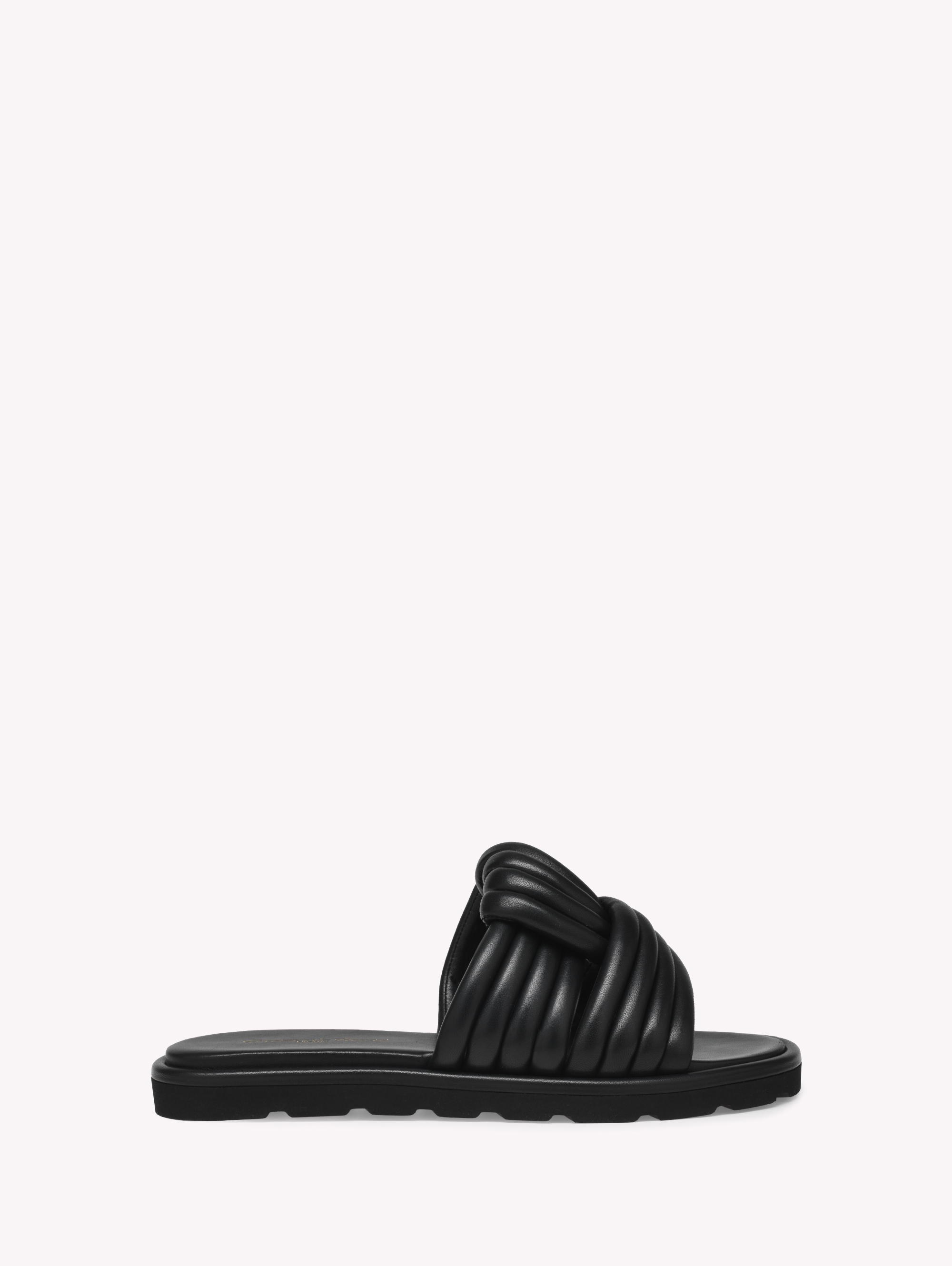 Shop Gianvito Rossi Ottavia Flat In Black Leather